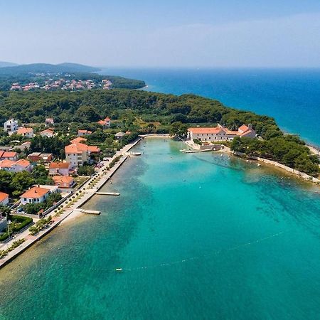 Beautiful Island House Ugljan Apartment Ngoại thất bức ảnh