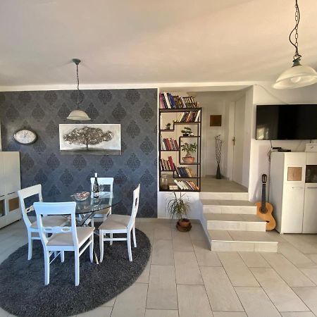 Beautiful Island House Ugljan Apartment Ngoại thất bức ảnh