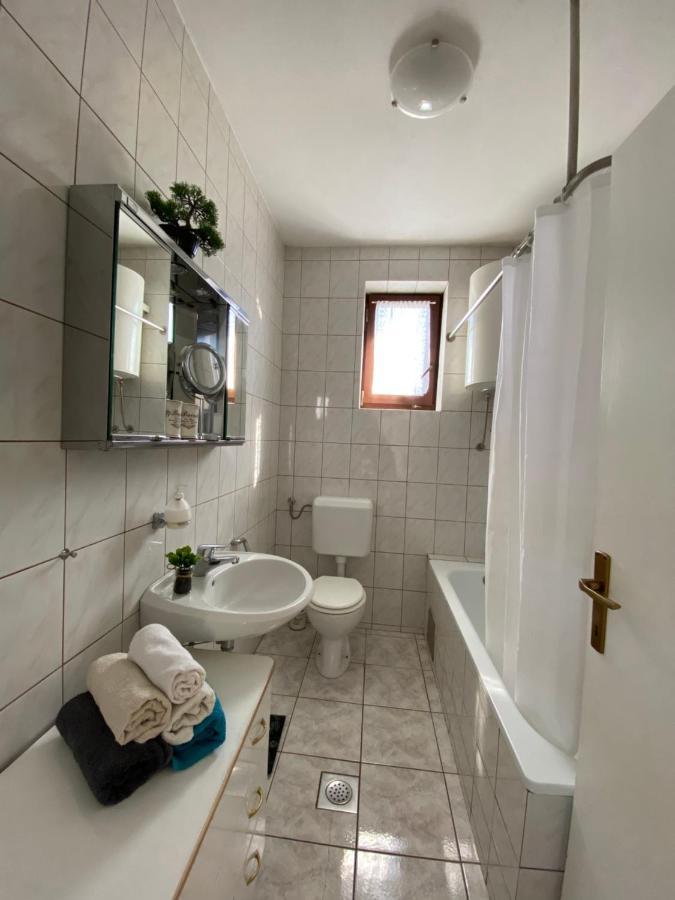 Beautiful Island House Ugljan Apartment Ngoại thất bức ảnh